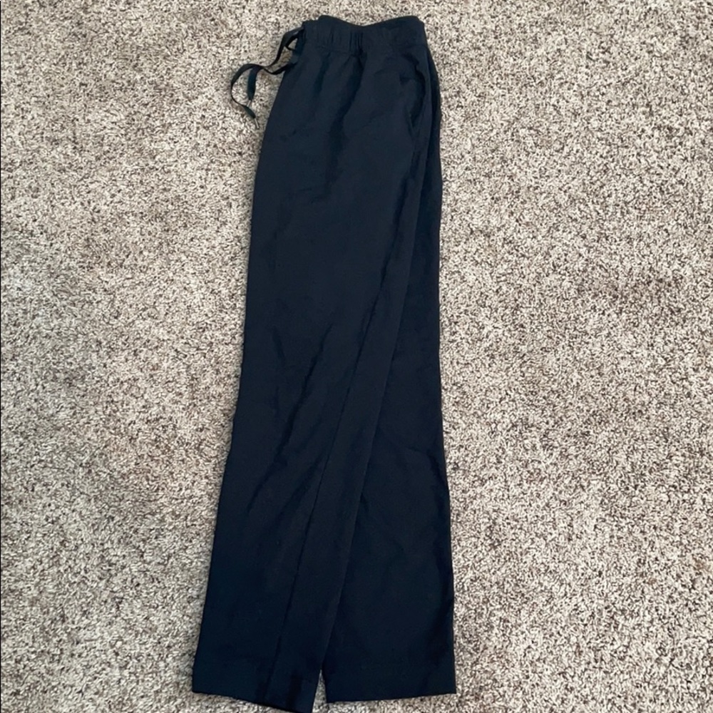 Lululemon Black Size 4 jogger track pants.